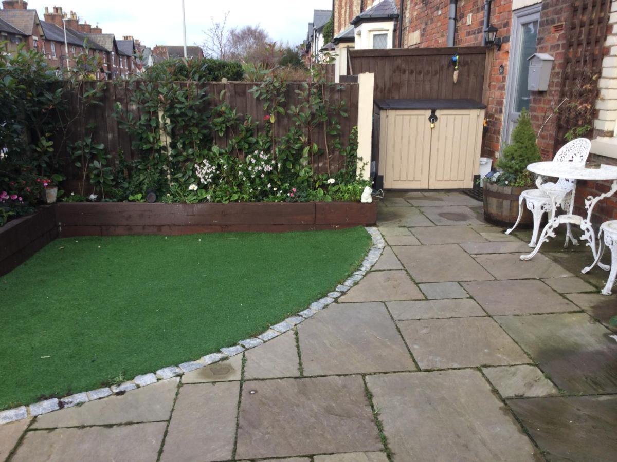 Leafy Lytham Central Lovely Ground Floor 1 Bedroom Apartment With Private Garden In Lytham Dog Friendly Lytham St Annes Exterior foto